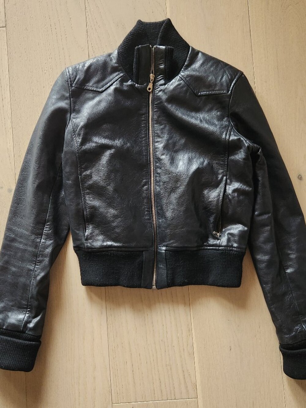 Bomber leather jacket from Fidel